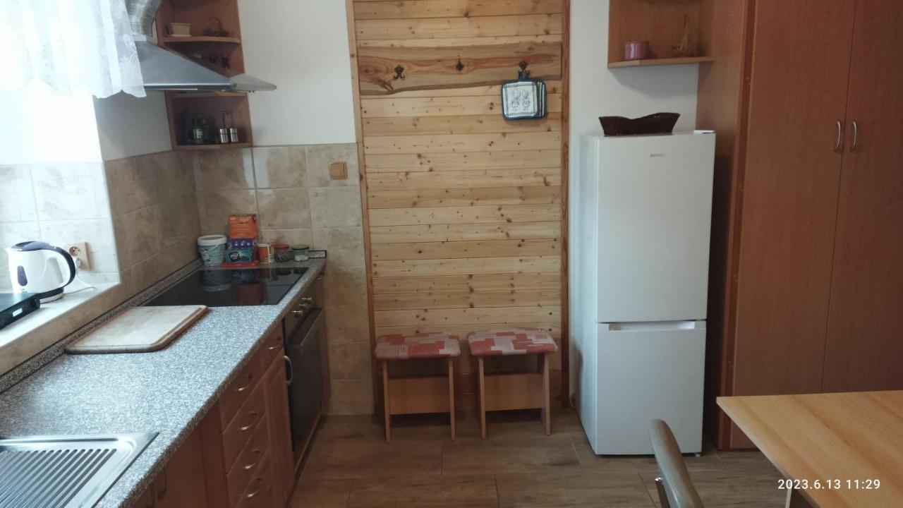 Apartmany Pod Baruncinou Skolou Česká Skalice Bagian luar foto