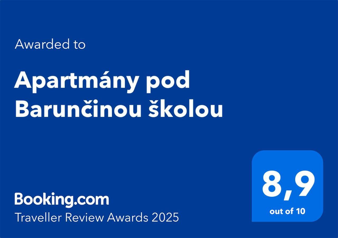 Apartmany Pod Baruncinou Skolou Česká Skalice Bagian luar foto